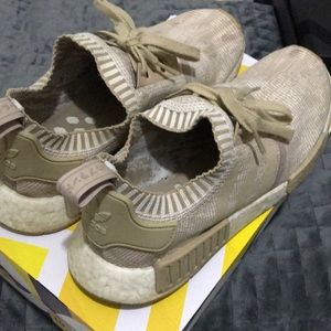 Adidas NMDs beige/tanned